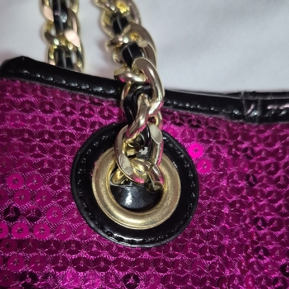 Cartera De Brillo Muy Bonita Tiene Las Agarraderas Rajadas - Picture 5 of 16